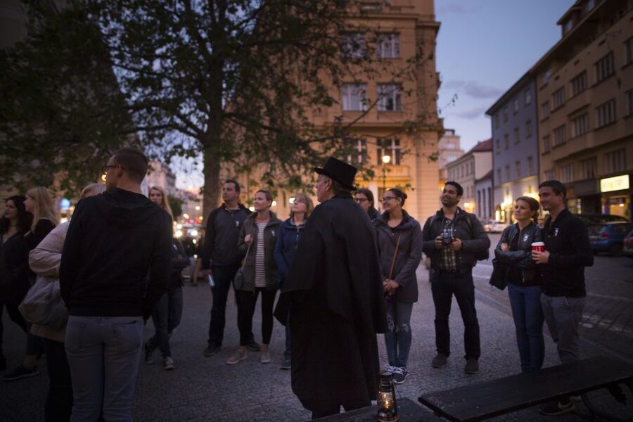 Prague: Ghosts and Legends of the Old Town Evening Tour - The guides are a major part of the value