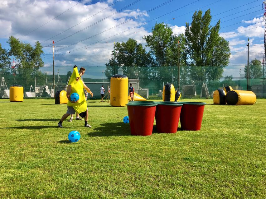 Prague : Giant Foot Darts and Giant Beer Pong Game - What happens when you arrive