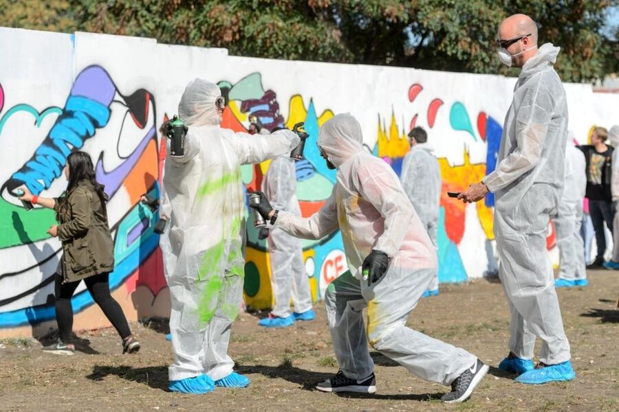 Prague Graffiti Workshop For Groups & Team-Building Groups - Why the legal-wall setting matters
