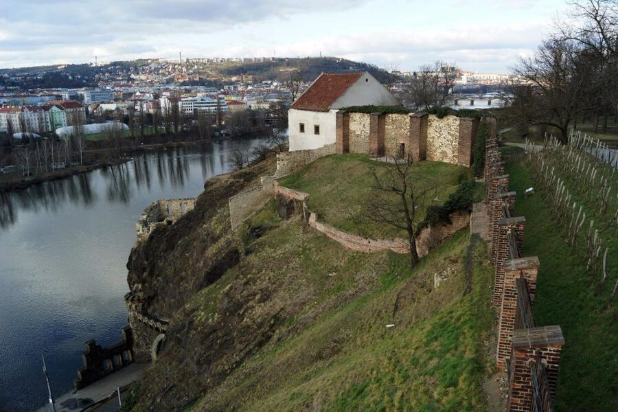 Prague: Guided tour to the historic fortress of Vyšehrad - What the 1.5-hour schedule really means