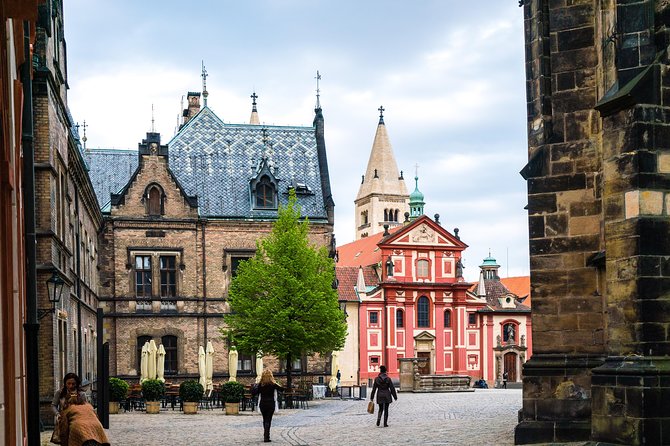 Prague Half Day City Tour by Bus and by Foot - Booking, weather, and cancellation advice