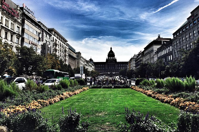 Prague Half Day City Tour by Bus and by Foot - Prague Castle and St. Vitus Cathedral on foot