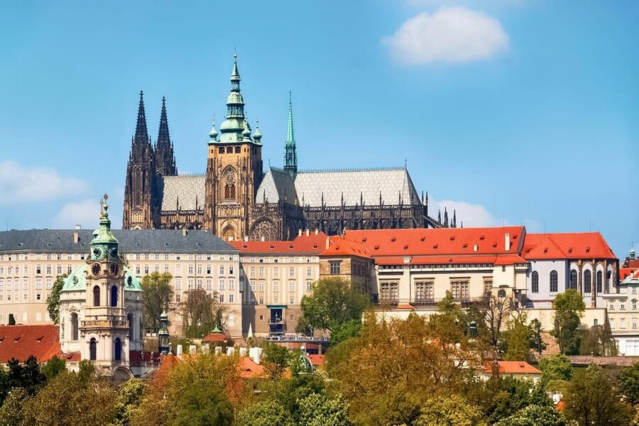 Prague: Hidden Gems Walking Tour with Local Guide - Old Town Square and the famous clock