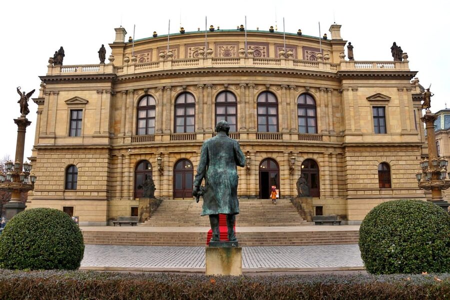 Prague: Hidden Gems Walking Tour with Local Guide - Pařížská Street and the Jewish Quarter