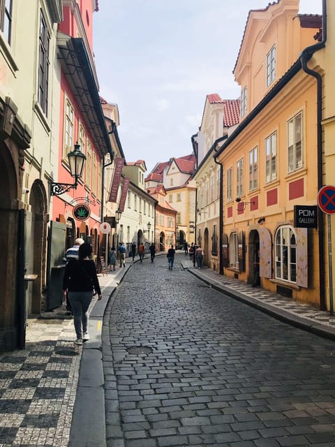 Prague: Highlights of Prague Private Half-Day Tour by Car - Key points before you book