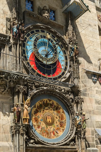 Prague: Highlights of Prague Private Half-Day Tour by Car - Prague Castle and the 45-minute Old Royal Palace visit