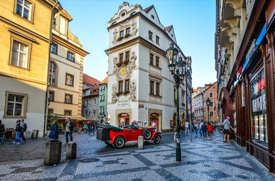 Prague: Highlights of Prague Private Half-Day Tour by Car - Tailoring the route to your interests