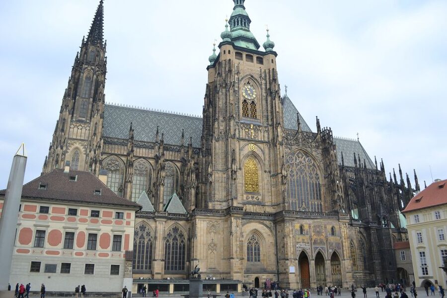 Prague: Historic City Center Bus Tour with Top Sights - Key points at a glance