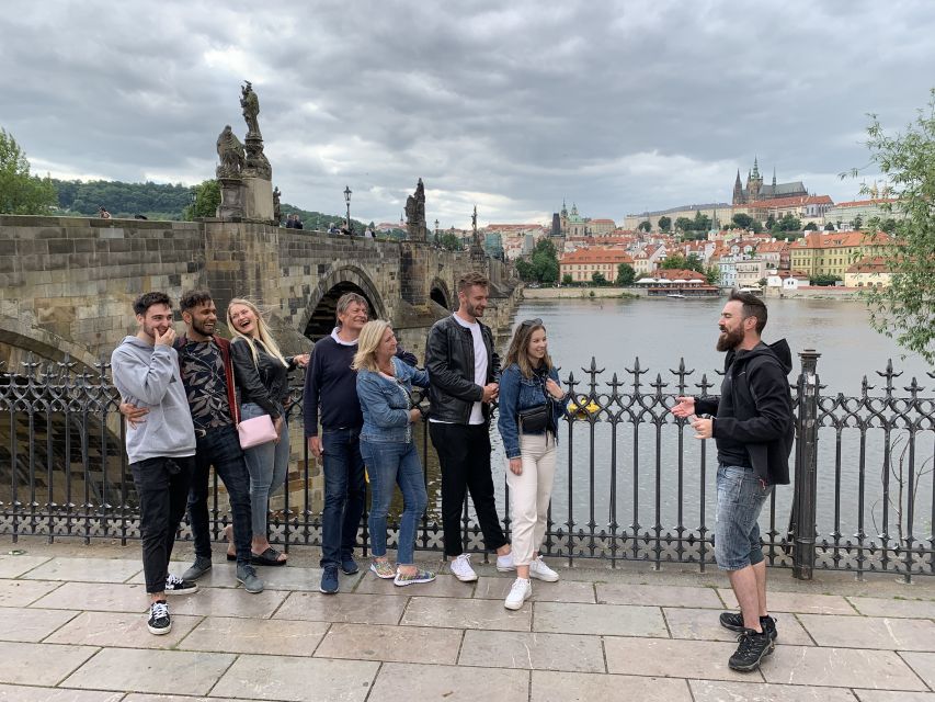 Prague: Historic Pubs Tour with Drinks - Prague history with a glass in hand