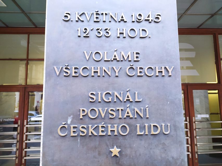 Prague: Historical Walking Tour with Focus on World War 2 - Prague’s War Story Begins With a Classroom on Foot