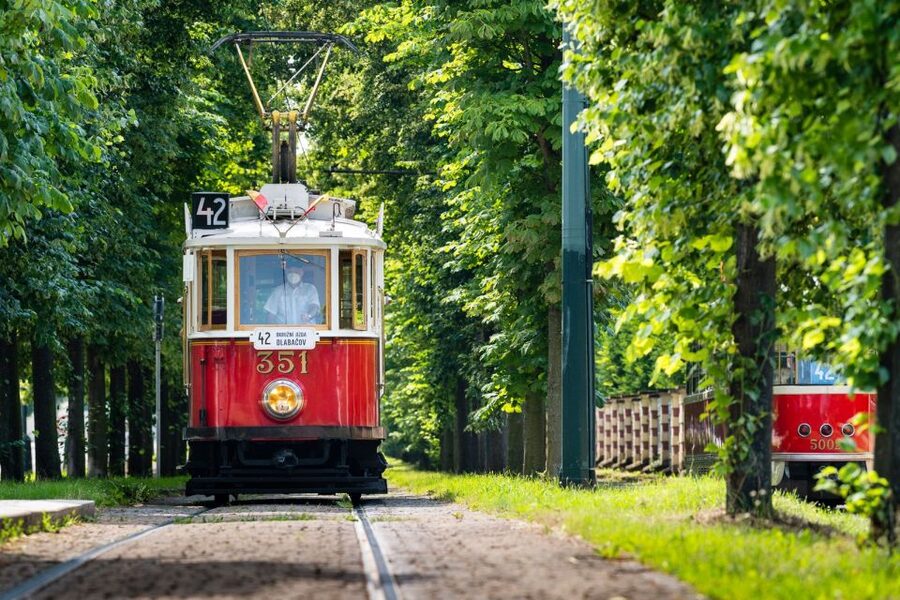 Prague: Hop-on Hop-Off Historical Tram Ticket for Line 42 - The full circuit from Dlabačov to Prague Castle