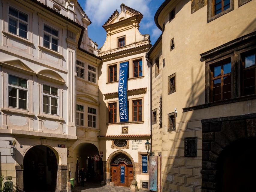 Prague: House at the Golden Ring Entry Ticket - The stone bridge and the mechanics of a medieval city
