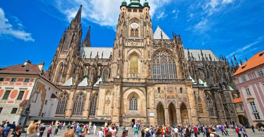 Prague Hradcany Castle, St Vitus Cathedral Tour with Tickets - The Two-Hour Option: Focused and Efficient
