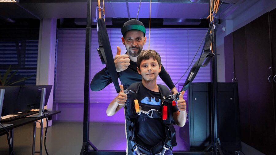 Prague: Hurricane Factory Parachute Jump VR Simulator - Arriving from Prague and getting ready