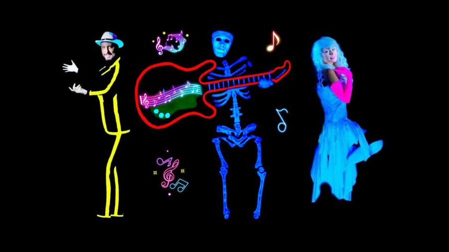 Prague: Images of Love Black Light Theatre Show - Practical advice for a smooth evening