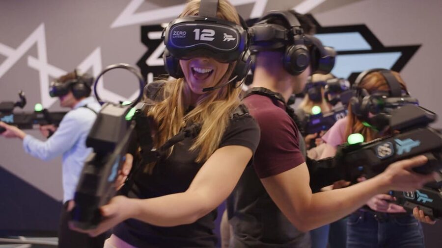 Prague: Immersive VR multiplayer experience - Picking the right scenario for your group