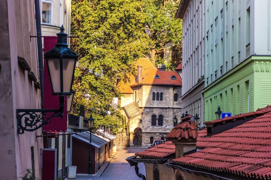 Prague: Jewish Quarter Half-Day Private Walking Tour - Meeting Franz Kafka beside the Spanish Synagogue
