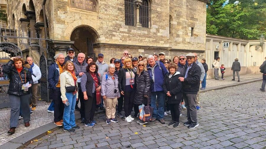 Prague: Jewish Quarter Half-Day Private Walking Tour - Klausen Synagogue and the customs behind the objects