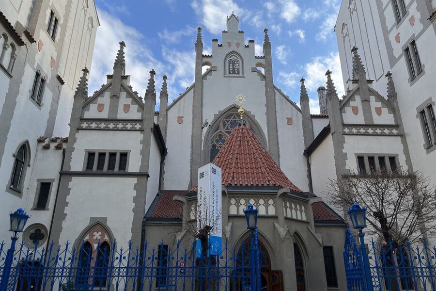 Prague: Jewish Town Guided Walking Tour - Why Prague’s Jewish Quarter deserves three hours