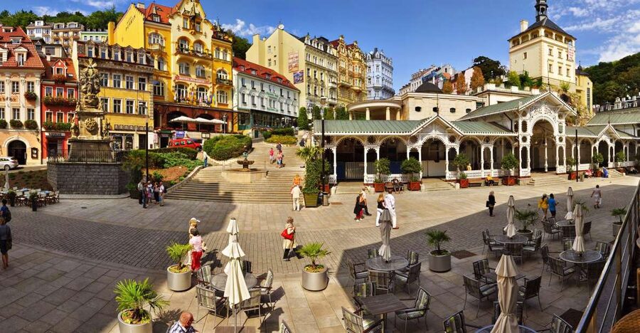 Prague: Karlovy Vary Day Trip with Watchtower and Funicular - Key points to know