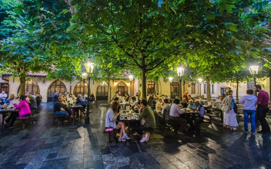Prague: Legendary Beer Tour with Dinner - Timing, languages, and cancellation