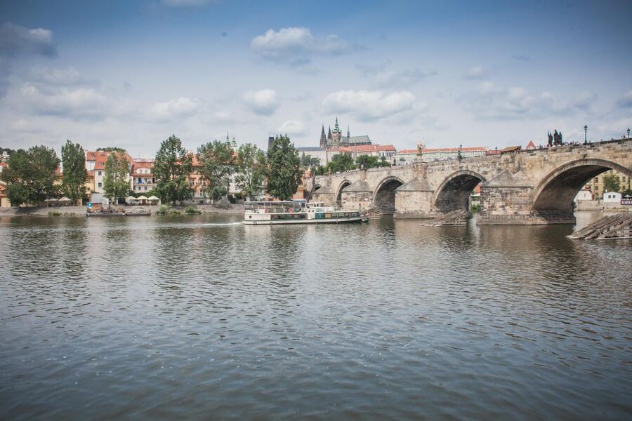 Prague: Lunch Cruise on Vltava River with open Buffet - Old Town views from the river