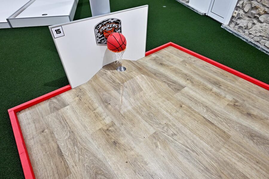 Prague: Mazemania Miniature Golf Experience - The setting and getting there
