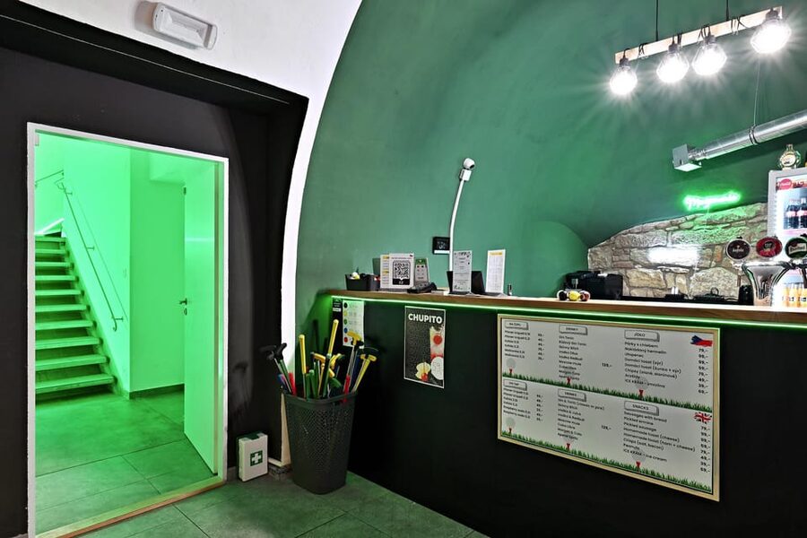 Prague: Mazemania Miniature Golf Experience - Is $12 good value?