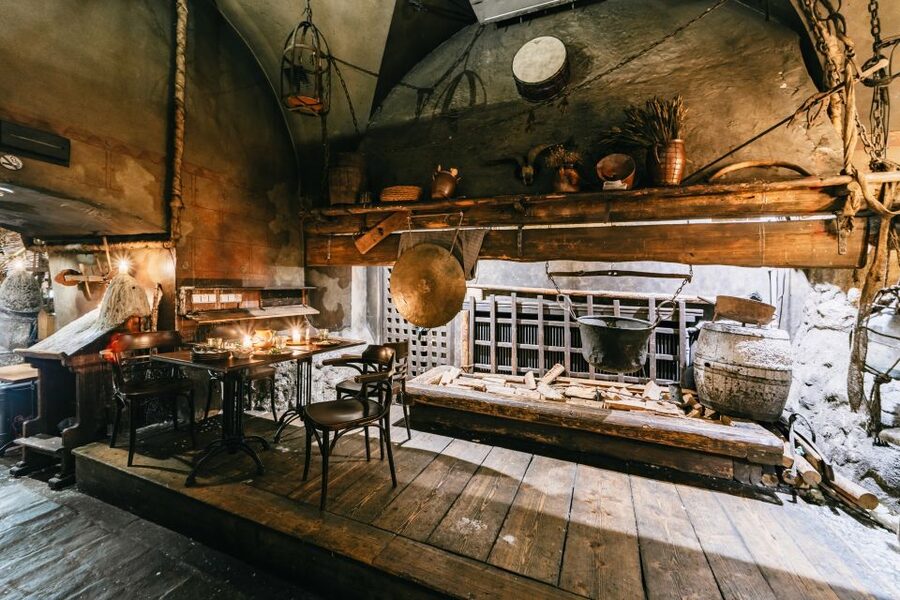 Prague: Medieval Dinner with Unlimited Drinks - Quick take: what makes this dinner different