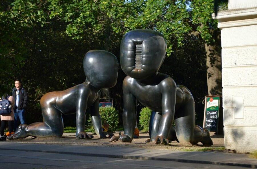 Prague: Modern Architecture and Design Guided Tour - What the two-hour pace feels like