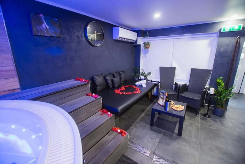 Prague: Modern Private Spa with Jacuzzi and Sauna - Key points to know before booking