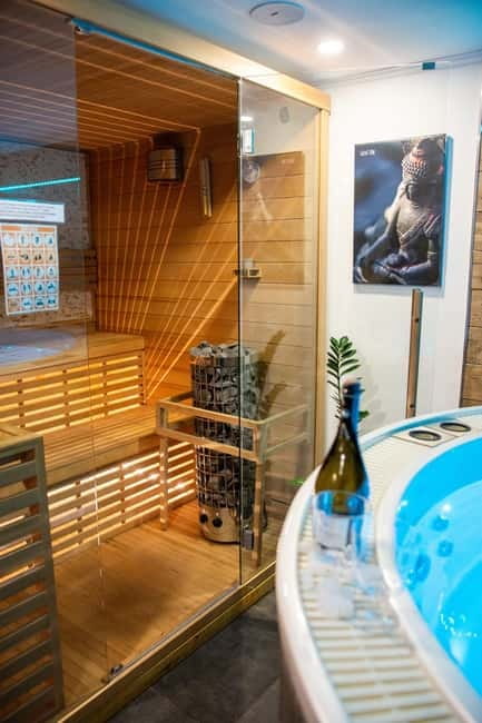 Prague: Modern Private Spa with Jacuzzi and Sauna - Small details that can make the visit better
