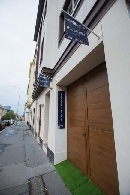 Prague: Modern Private Spa with Jacuzzi and Sauna - Why the included extras matter