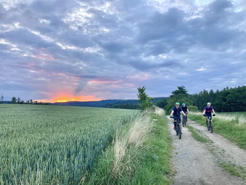 Prague Mountain Biking: Blast Through The Best Singletracks - The return by train is part of the plan