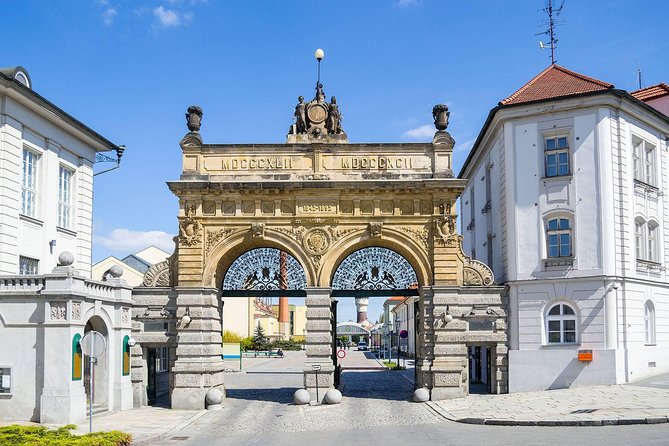 Prague-Munich One-Way Sightseeing Day Tour - What the $326.53 price really buys