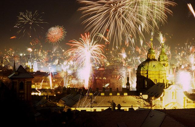 Prague: New Year's Eve Pub Crawl & Karlovy Lazne Club Entry - Who will enjoy this Prague New Year’s Eve plan