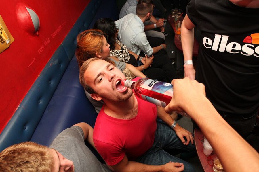 Prague: New Year's Eve Pub Crawl & Karlovy Lazne Club Entry - Two different routes after the first stop