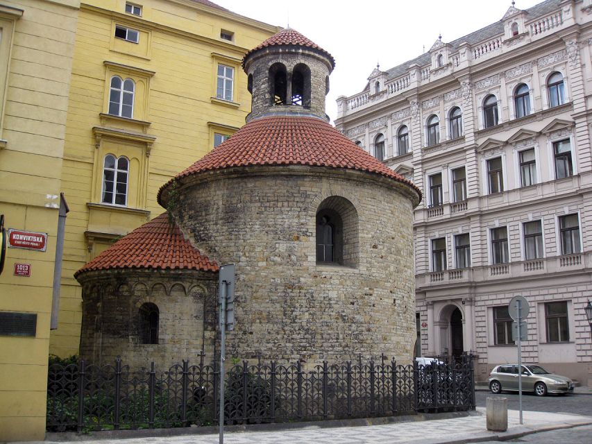 Prague: Old, New, and Jewish Towns Guided Walking Tour - Old Town: Prague’s best-known historic stage