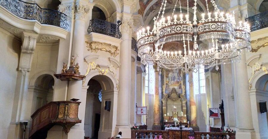 Prague: Old Town and Classical Concert Tour - FAQ