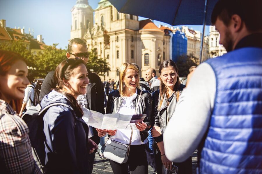 Prague: Old Town and Jewish Quarter 2-Hour Walking Tour - Starting beneath Old Town Hall