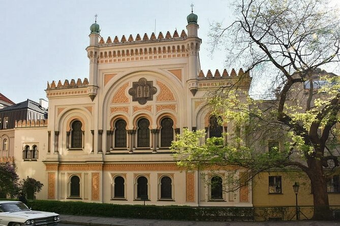Prague Old Town and Jewish Quarter 90 minutes Guided Tour - Why this 90-minute walk works well in Prague