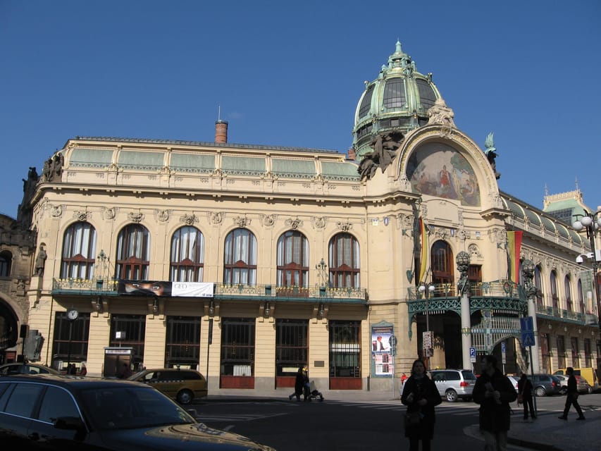 Prague: Old Town and Jewish Quarter Guided Walking Tour - Practical Tips for a Better Walk