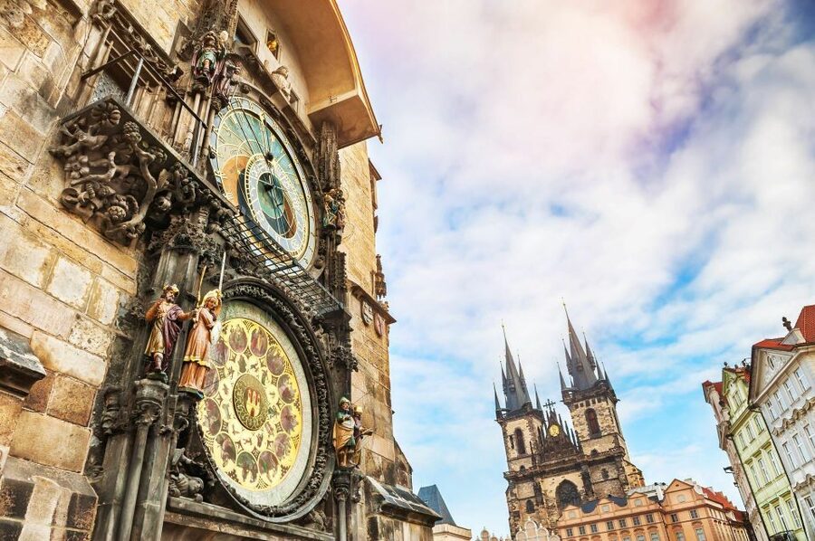 Prague: Old Town, Jewish Quarter & Astro Clock Walking Tour - Josefov, Prague’s former Jewish Ghetto