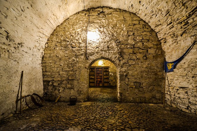 Prague Old Town, Medieval Underground and Dungeon Historical Tour - The Old Town walk gives the underground rooms context