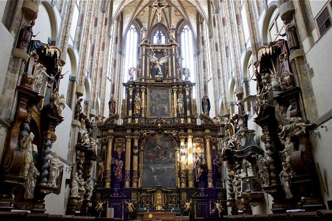 Prague Old Town New Town and Jewish Quarter Morning Tour - Finishing at the Old Town Square and Astronomical Clock