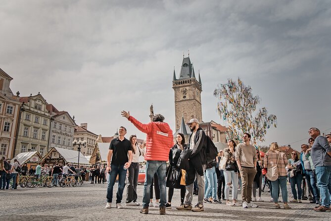 Prague Old Town, River Cruise and Prague Castle Sightseeing Tour Including Lunch - Czech lunch in the Old Town