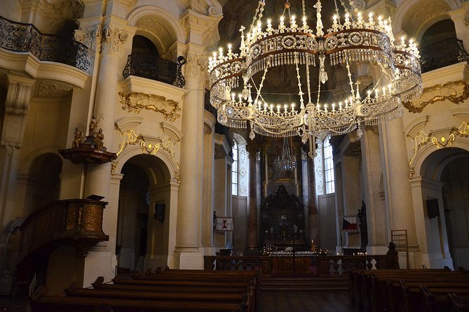 Prague Old Town Tour with a Classical Concert - Why this tour works as a first look at Prague