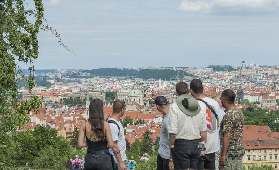 Prague: One Prague Tour with Local Food & Beer - What the sightseeing feels like