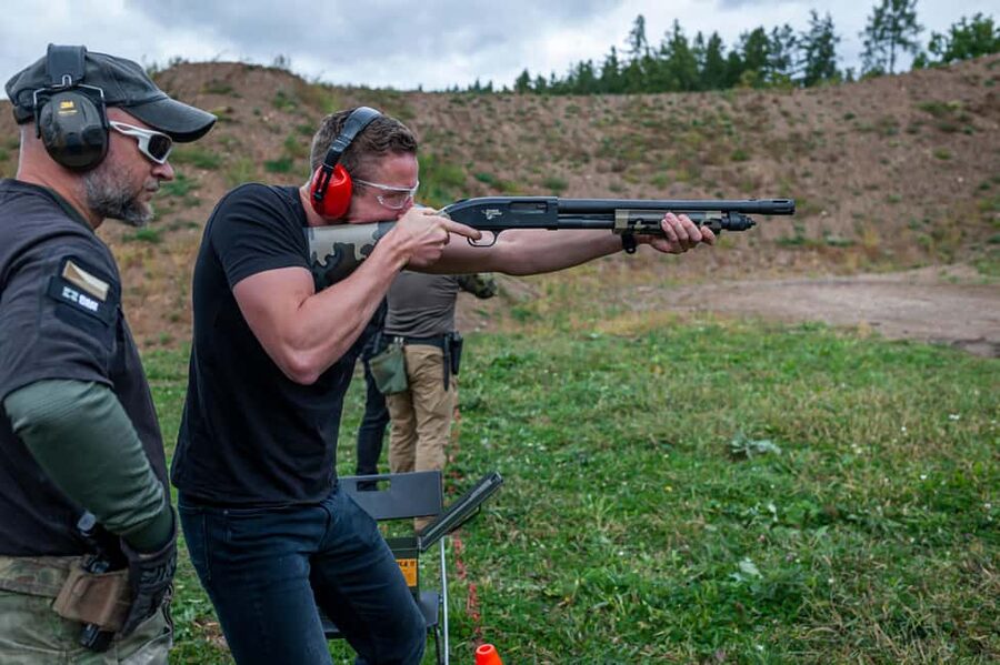 Prague: Outdoor Shooting Experience with up to 10 Guns - Why the instructors matter