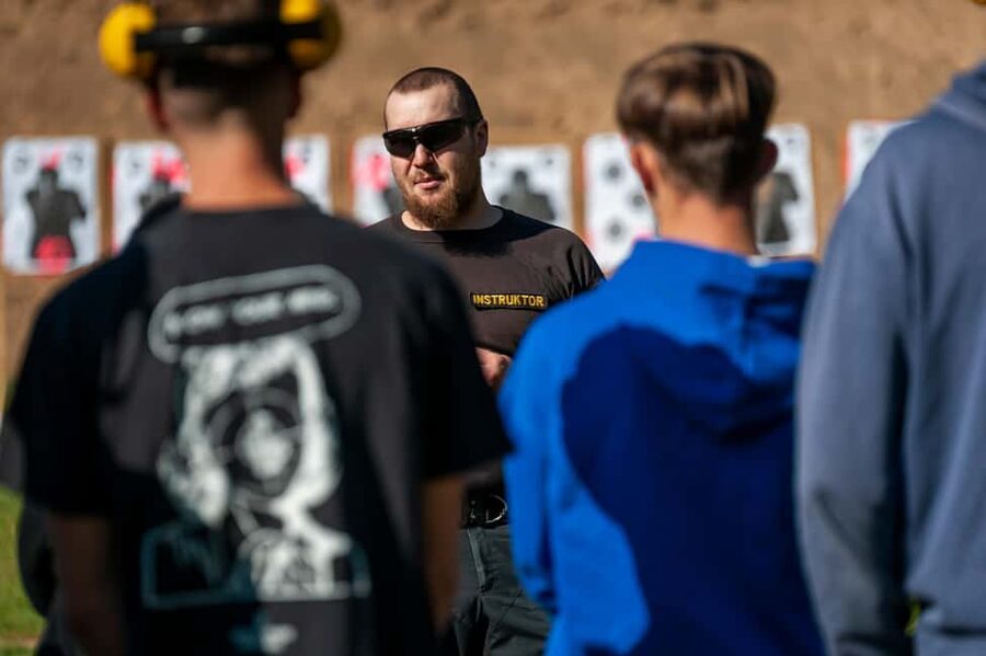 Prague: Outdoor Shooting Experience with up to 10 Guns - Lunch, drinks, and what is included